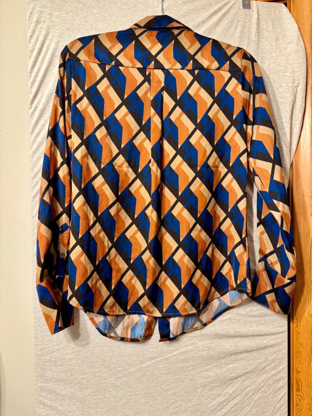 Banana Republic geometric print blouse – size S – blue/orange - Picture 2 of 5